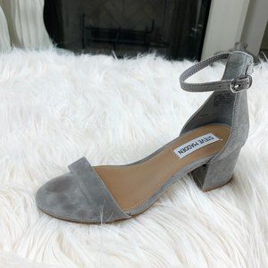 Steve Madden Irenee Gray Heels (Size 5.5)